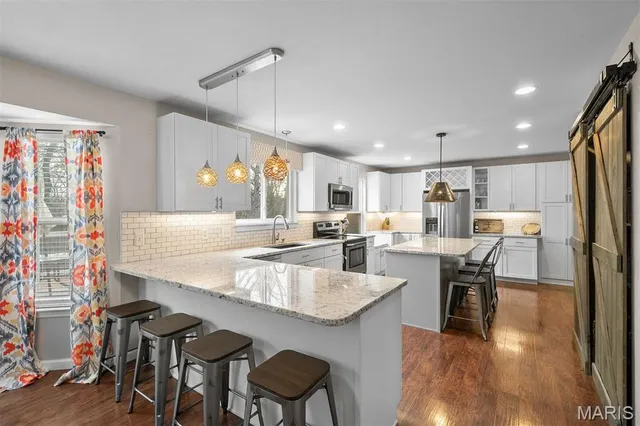 $399,000 | 1924 Providence Estate Drive, Wentzville, MO 63385