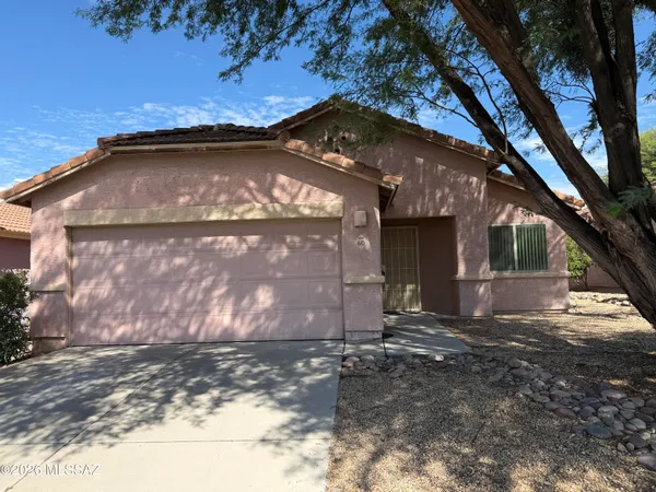 $1,500 | 60 West Eric Dorman Street, Vail, AZ 85641