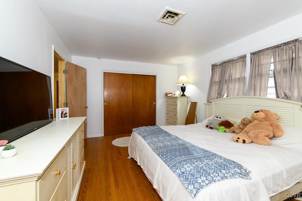 906 Ridge Street Easton, PA 18042 - Photo 12 of 25 Gallery Image 12