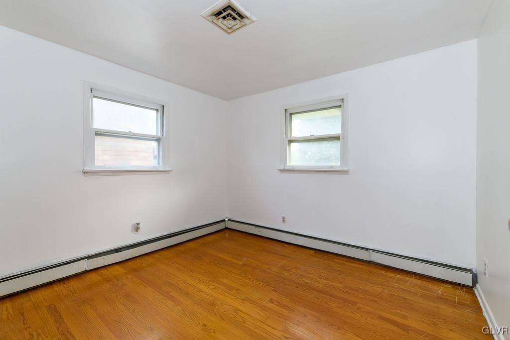 906 Ridge Street Easton, PA 18042 - Photo 14 of 25 Bedroom #2
