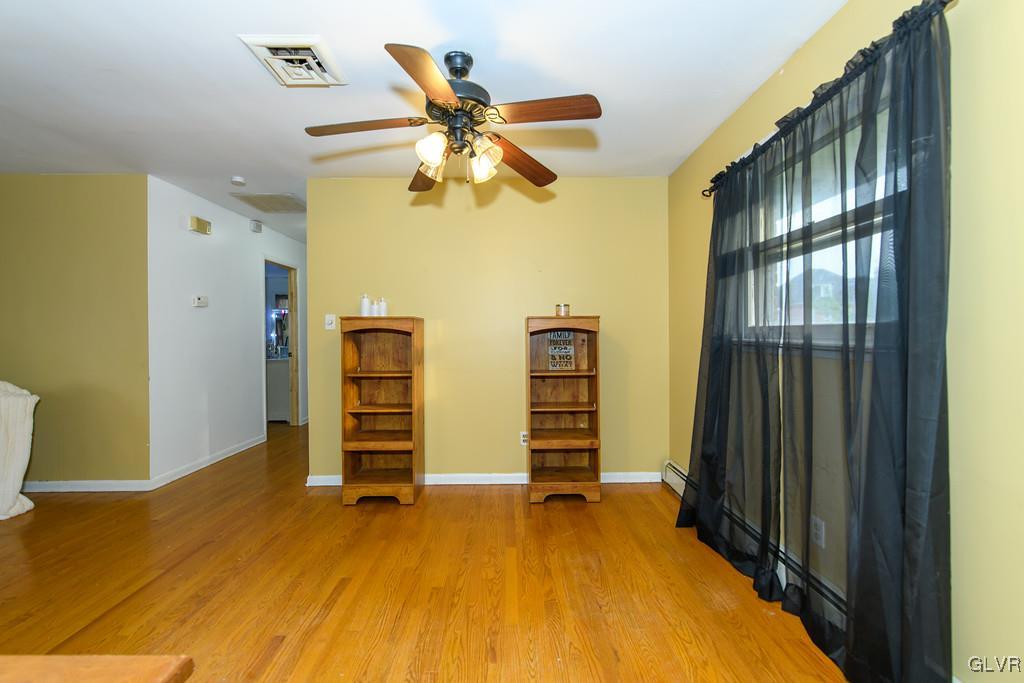 906 Ridge Street Easton, PA 18042 - Photo 6 of 25 Dining Room