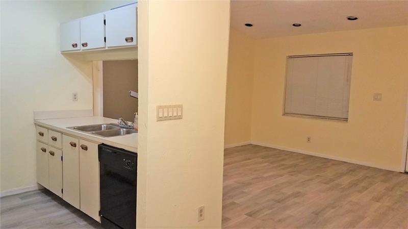 9466 Boca Cove Circle, Unit 310 Boca Raton, FL 33428 - Photo 12 of 22 9466- Pic 12