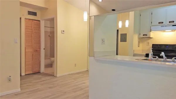 $2,000 | 9466 Boca Cove Circle, Unit 310, Boca Raton, FL 33428