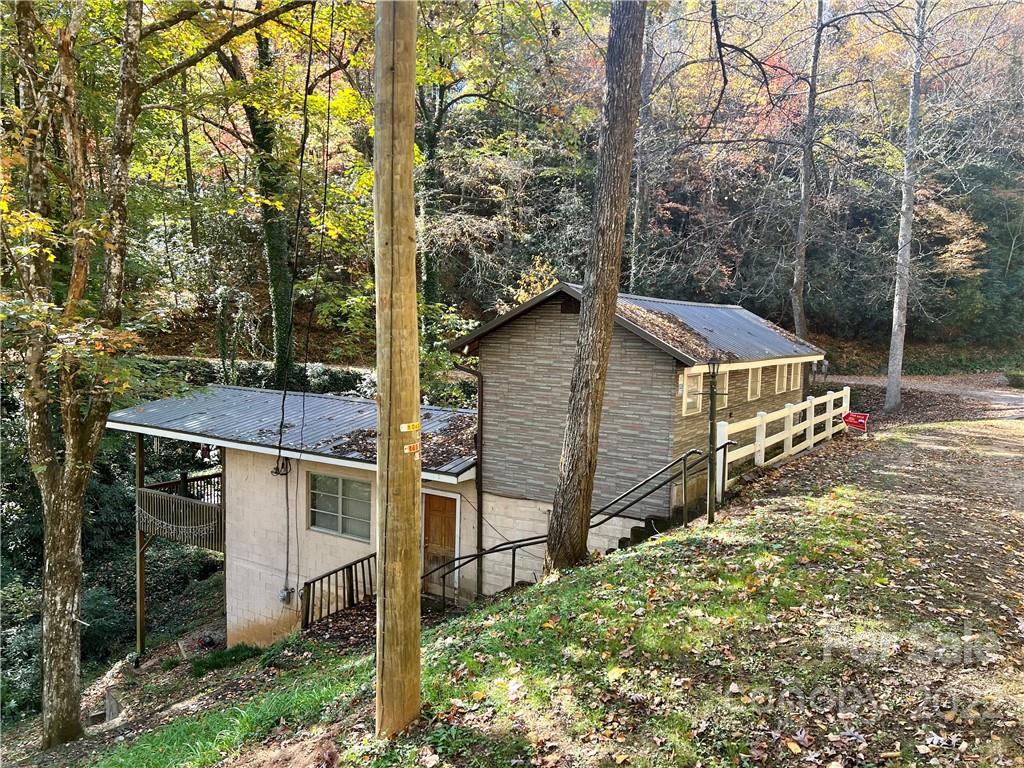 305 Lake Sega Road Brevard, NC 28712 - Photo 2 of 42 Gallery Image 2