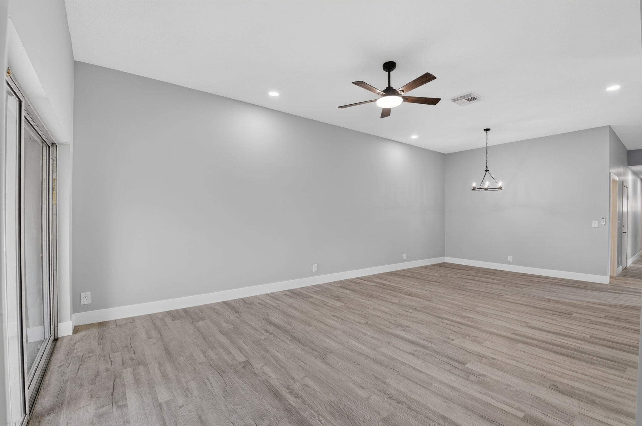 8410 Vía Serena Boca Raton, FL 33433 - Photo 10 of 40 13-web-or-mls-DSC_1835
