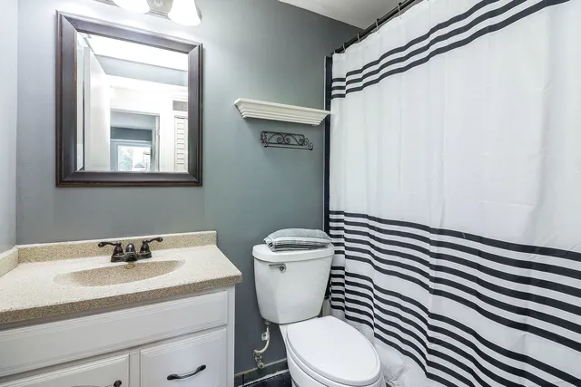 $190,000 | 21 Fernwood Drive, Unit 21U, Bolingbrook, IL 60440