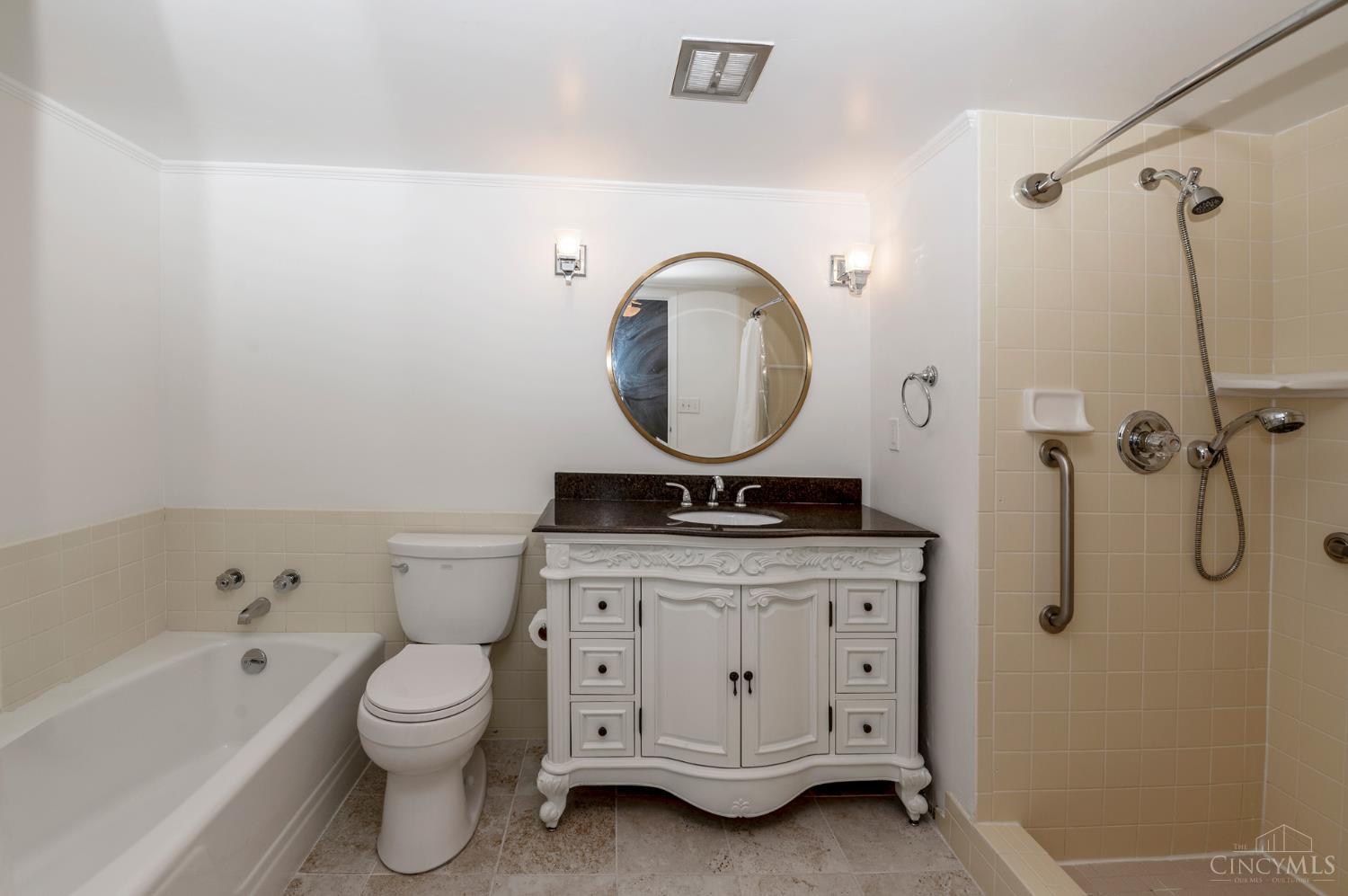 2444 Madison Road, Unit 708 Cincinnati, OH 45208 - Photo 33 of 43 Gallery Image 33