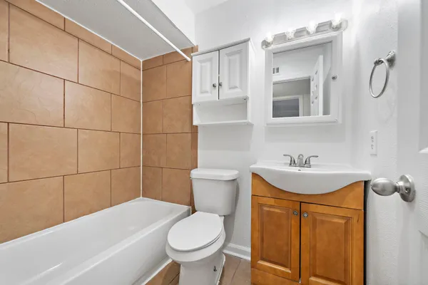 $1,125 | 711 Holiday Drive, Unit 36, Galveston, TX 77550