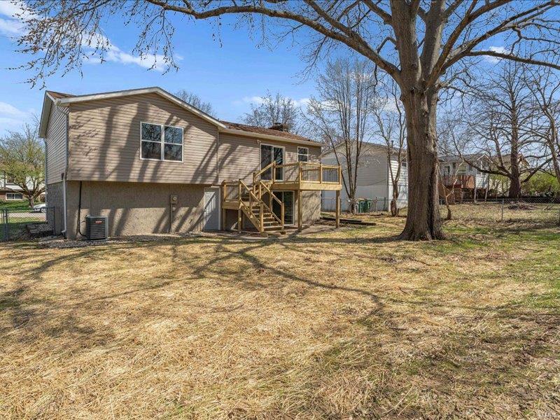 413 San Mateo Drive Belleville, IL 62221 - Photo 4 of 30