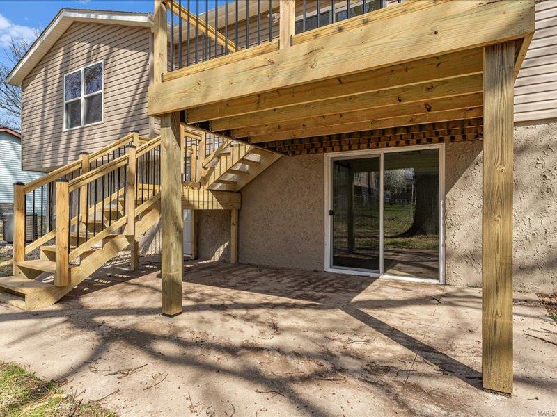 413 San Mateo Drive Belleville, IL 62221 - Photo 6 of 30