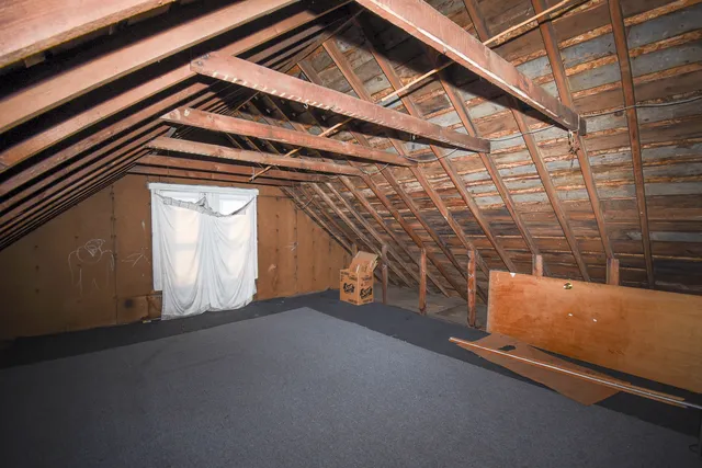 $260,000 | 443 North Ash Street, Waukegan, IL 60085