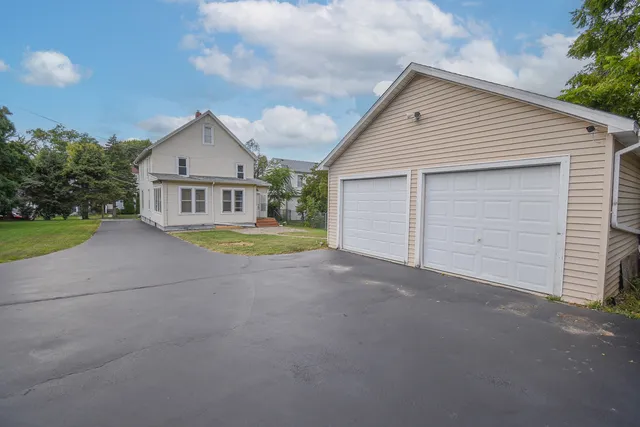 $260,000 | 443 North Ash Street, Waukegan, IL 60085