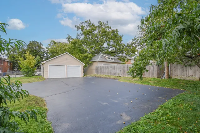 $260,000 | 443 North Ash Street, Waukegan, IL 60085