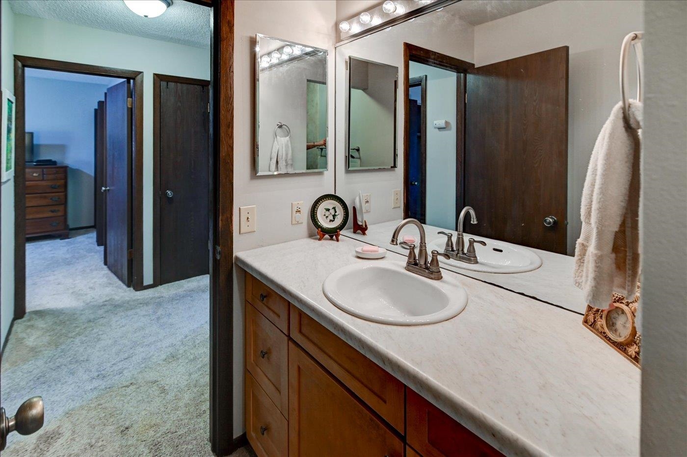 41 Golf Course Road, Unit E Madison, WI 53704 - Photo 20 of 29
