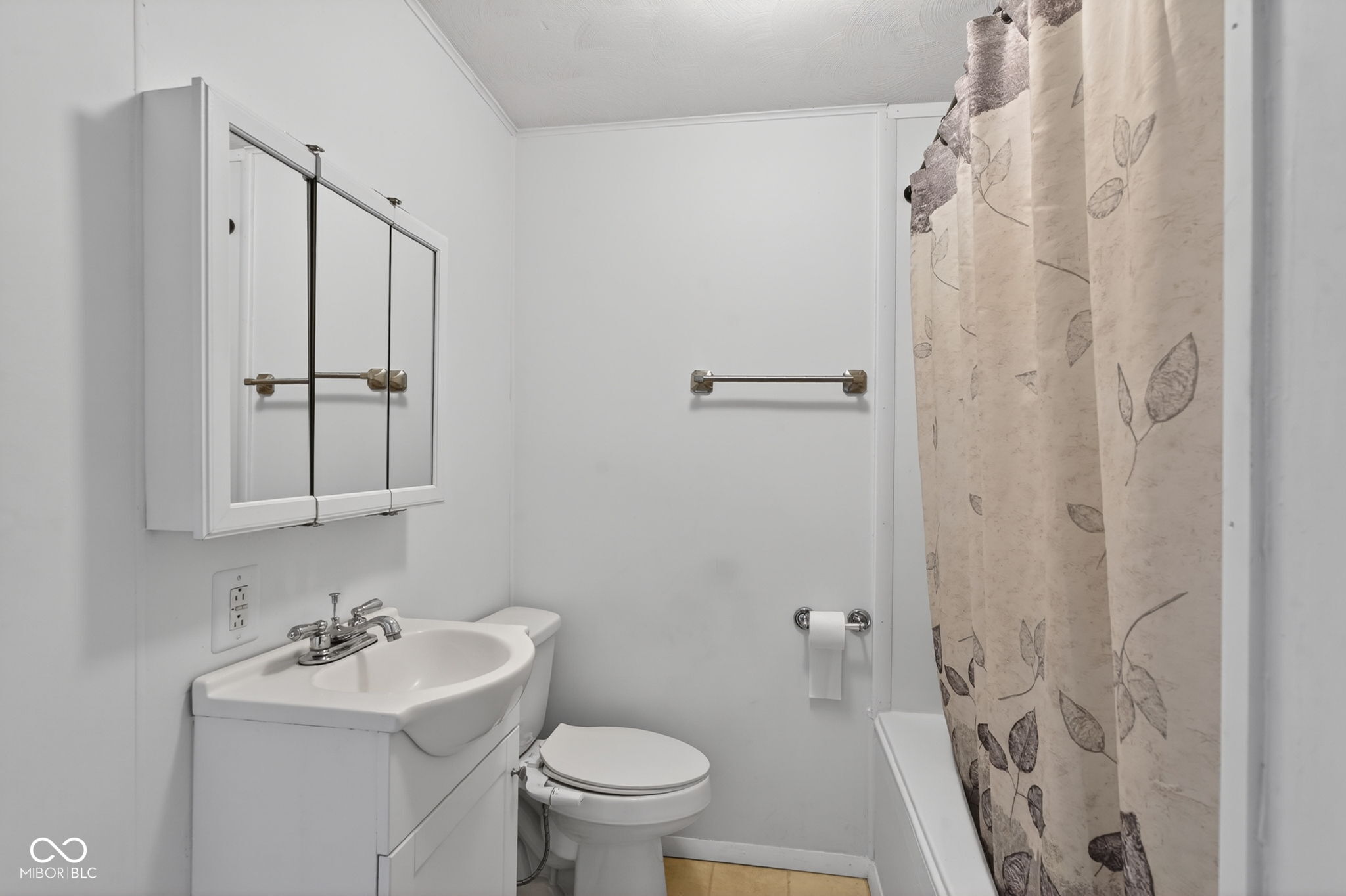 209 Ann Avenue Pendleton, IN 46064 - Photo 13 of 37
