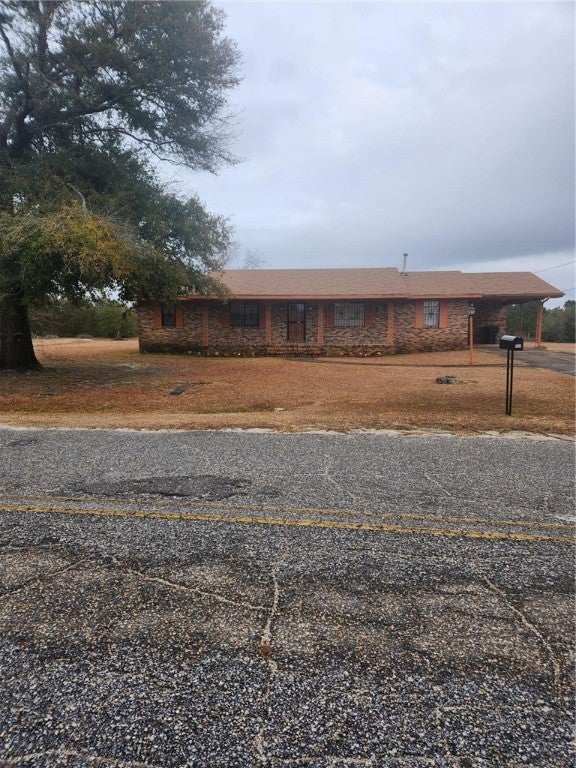 950 Mindingall Road Tuskegee, AL 36083 - Photo 1 of 10 Gallery Image 1