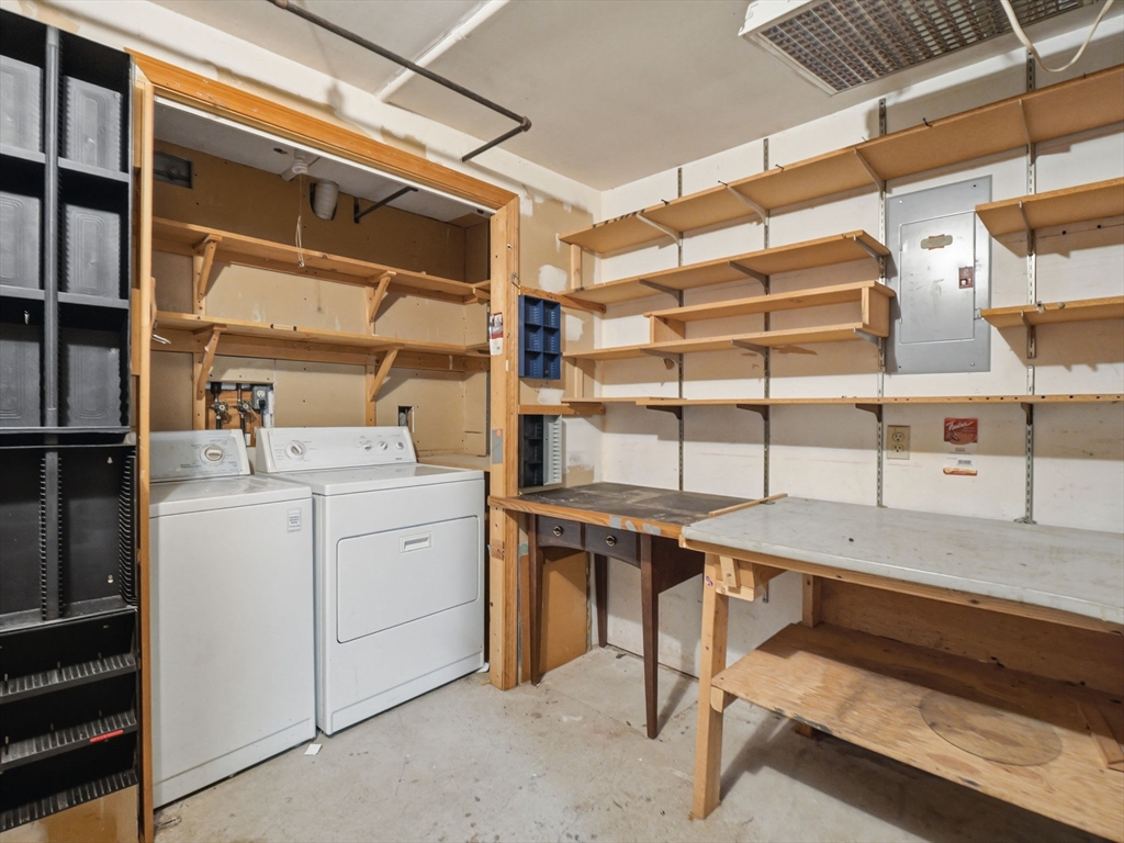 100 Roper Street, Unit D Lowell, MA 01852 - Photo 28 of 38