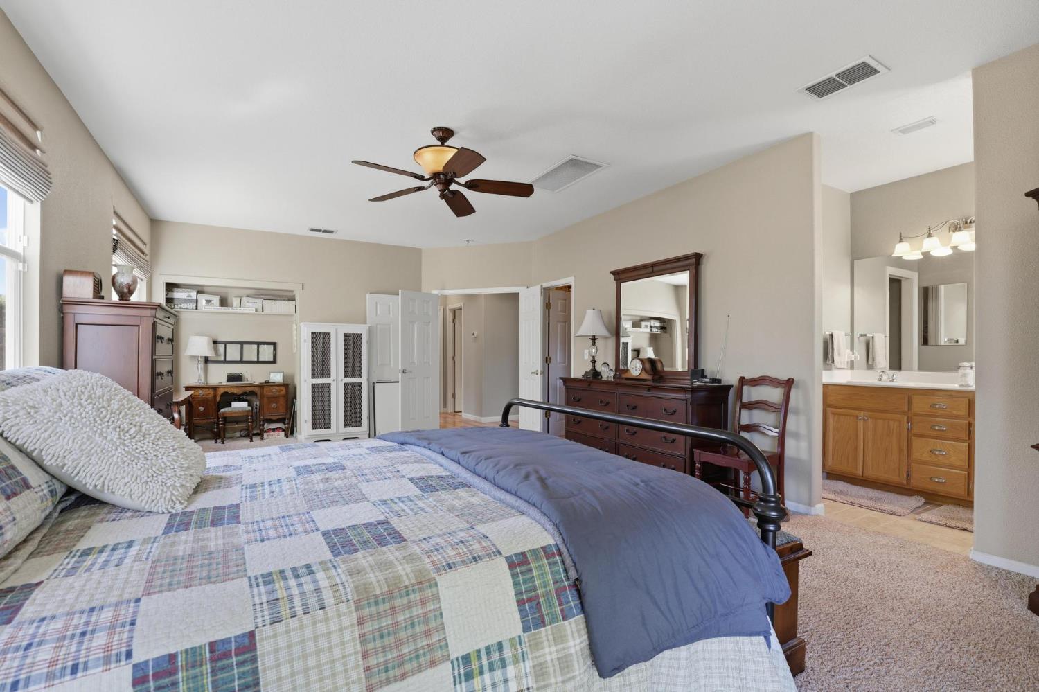 502 Waterfowl Way Williams, CA 95987 - Photo 26 of 51 a bed room with a bed and a television