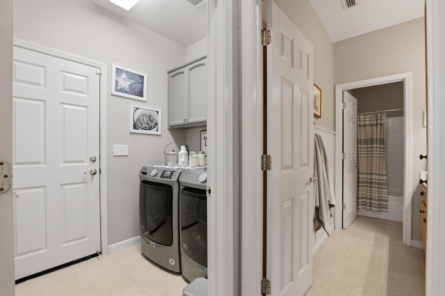 502 Waterfowl Way Williams, CA 95987 - Photo 35 of 51 a view of a walk in closet and bedroom