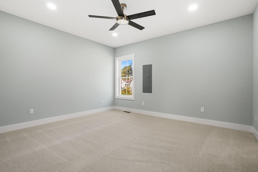 7921 East Side Road Chincoteague Island, VA 23336 - Photo 15 of 38