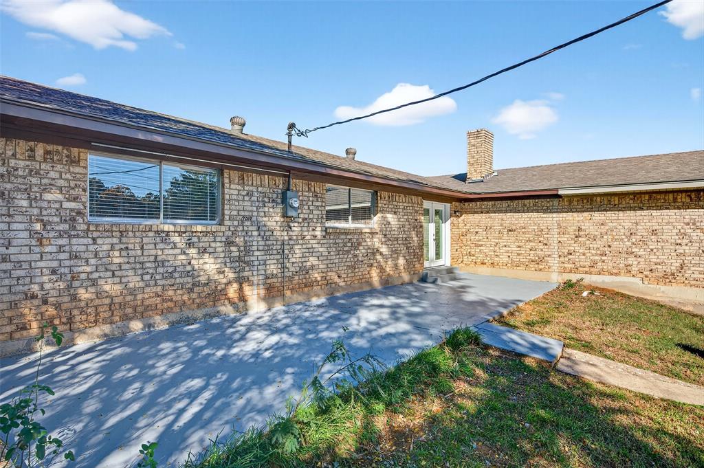 3014 Jennifer Avenue Denison, TX 75020 - Photo 22 of 23 a view of back yard of the house