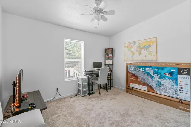 $289,000 | 2327 North North, Vernon, AZ 85940