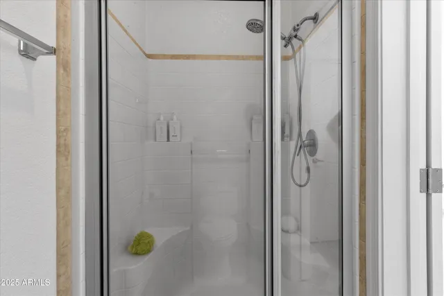 $289,000 | 2327 North North, Vernon, AZ 85940