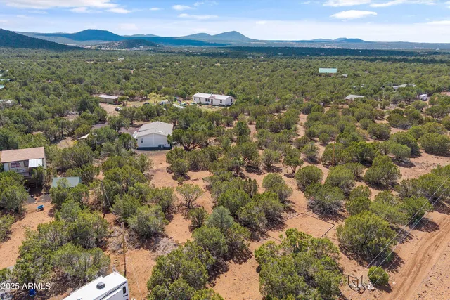 $289,000 | 2327 North North, Vernon, AZ 85940
