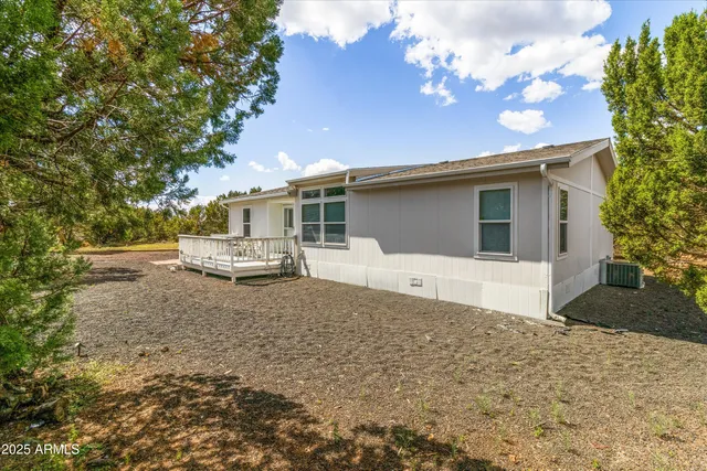 $289,000 | 2327 North North, Vernon, AZ 85940