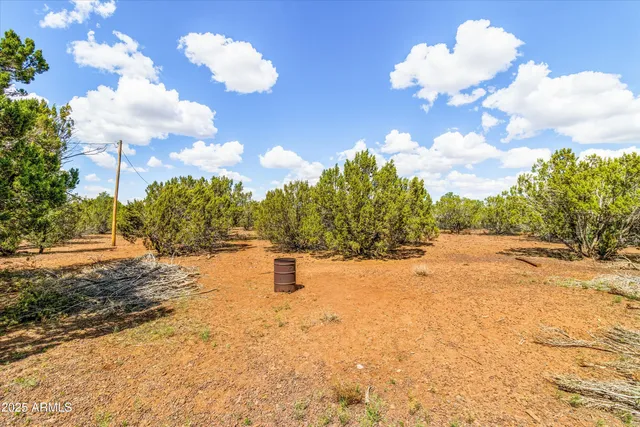 $289,000 | 2327 North North, Vernon, AZ 85940