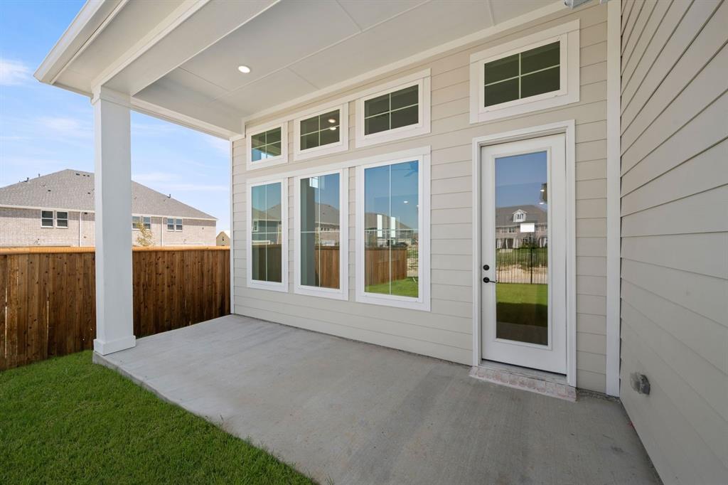 1015 Abigail Way Midlothian, TX 76065 - Photo 13 of 40