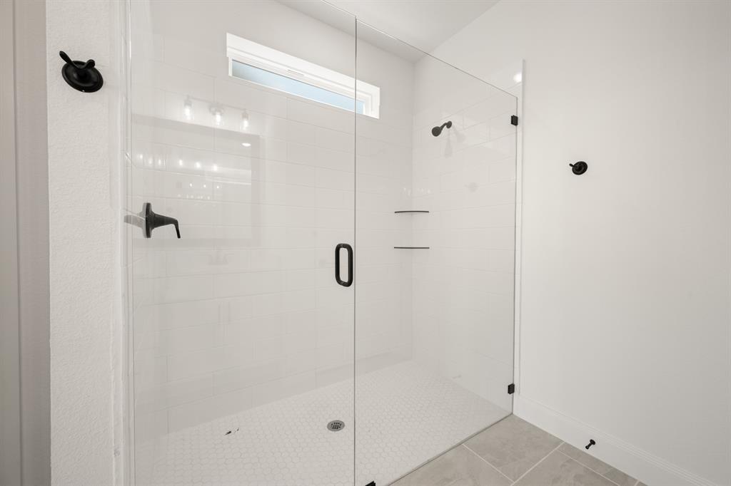 1015 Abigail Way Midlothian, TX 76065 - Photo 23 of 40 1015 Abigail- Primary Suite-5