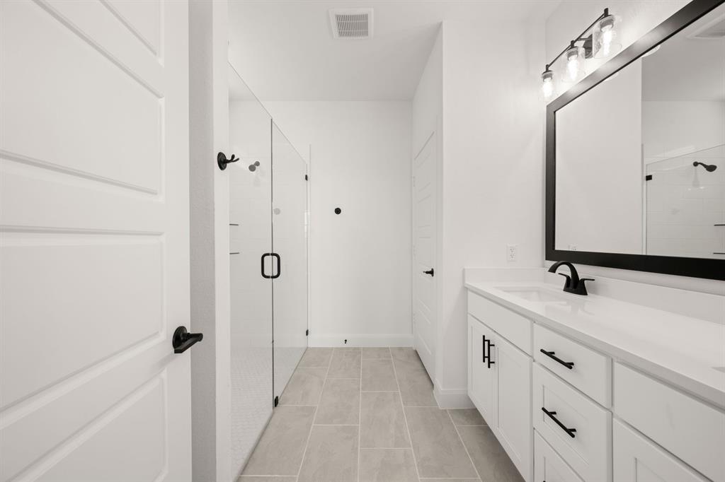 1015 Abigail Way Midlothian, TX 76065 - Photo 24 of 40