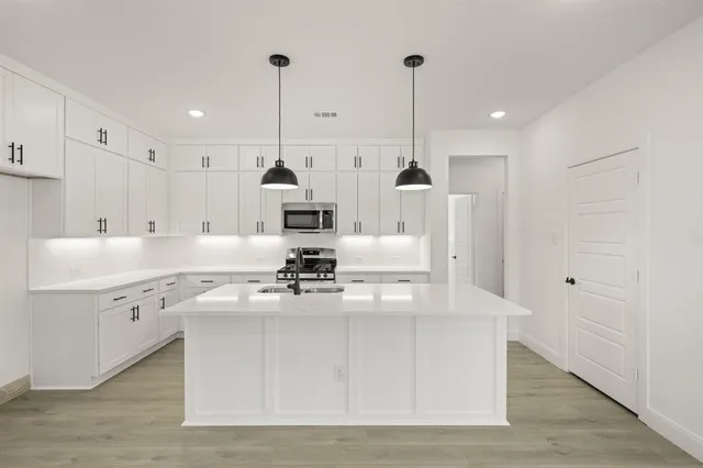 $479,990 | 1015 Abigail Way, Midlothian, TX 76065