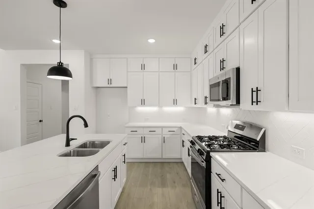 $479,990 | 1015 Abigail Way, Midlothian, TX 76065