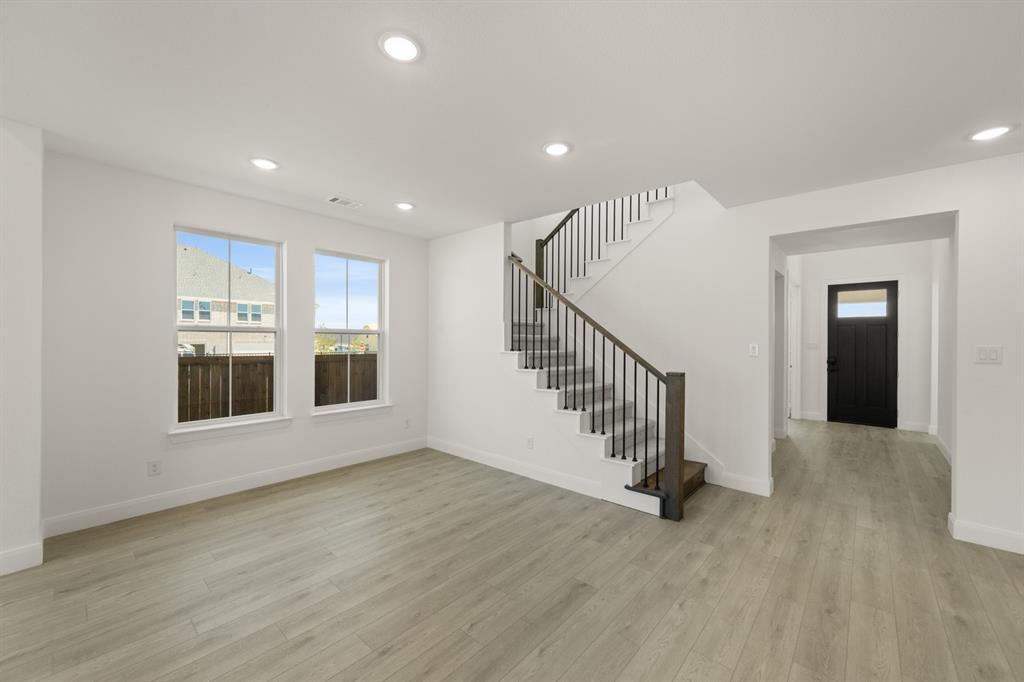 1015 Abigail Way Midlothian, TX 76065 - Photo 30 of 40 1015 Abigail- DIning-1