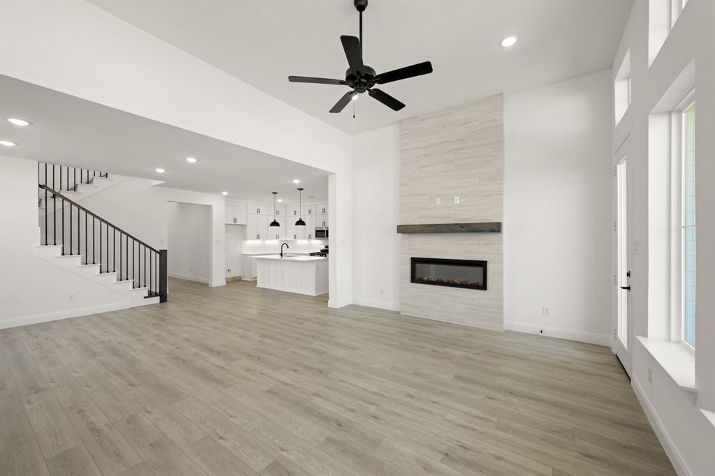 1015 Abigail Way Midlothian, TX 76065 - Photo 32 of 40 1015 Abigail- Living Room-1