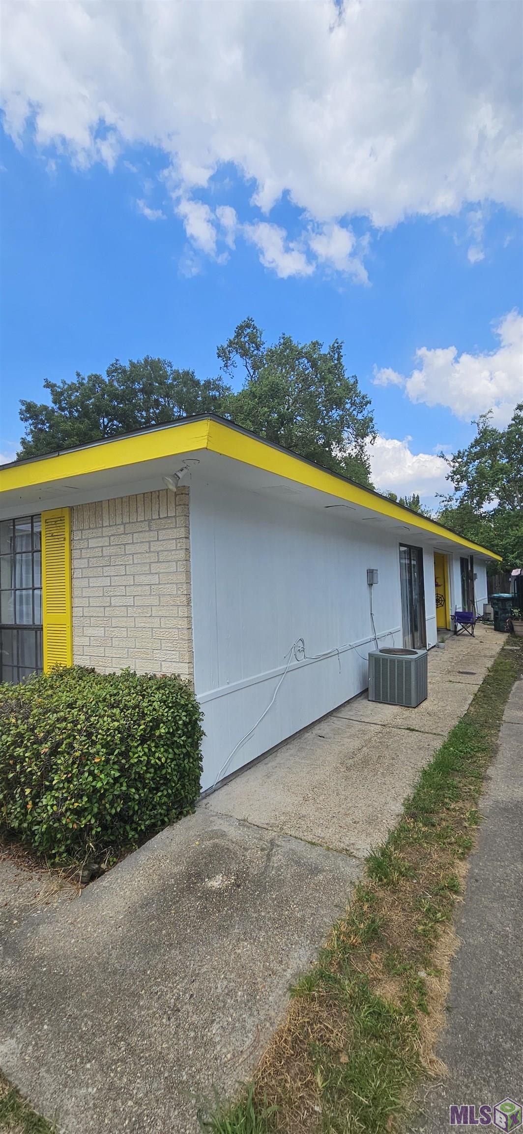 5128 Brightside View Drive Baton Rouge, LA 70820 - Photo 2 of 11