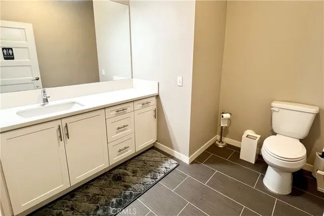 $929,900 | 1500 West Artesia Square, Unit E, Gardena, CA 90248