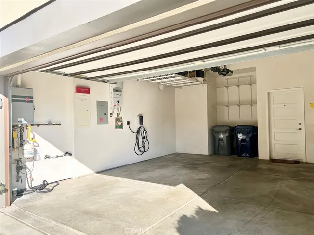 $929,900 | 1500 West Artesia Square, Unit E, Gardena, CA 90248