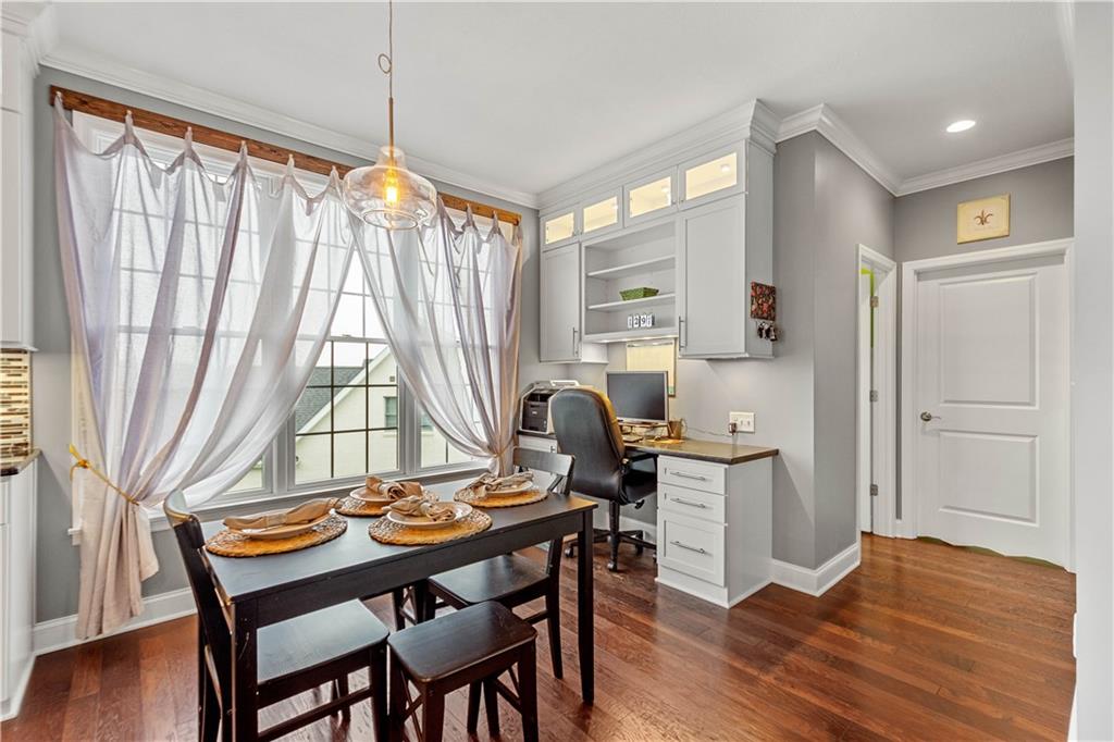 1272 McEwen Road Canonsburg, PA 15317 - Photo 15 of 50 The kitchen includes a built-in desk that would makethe perfect homework station with ample storage tokeep the space organized with cabinets and drawersto tuck away school papers or mail.