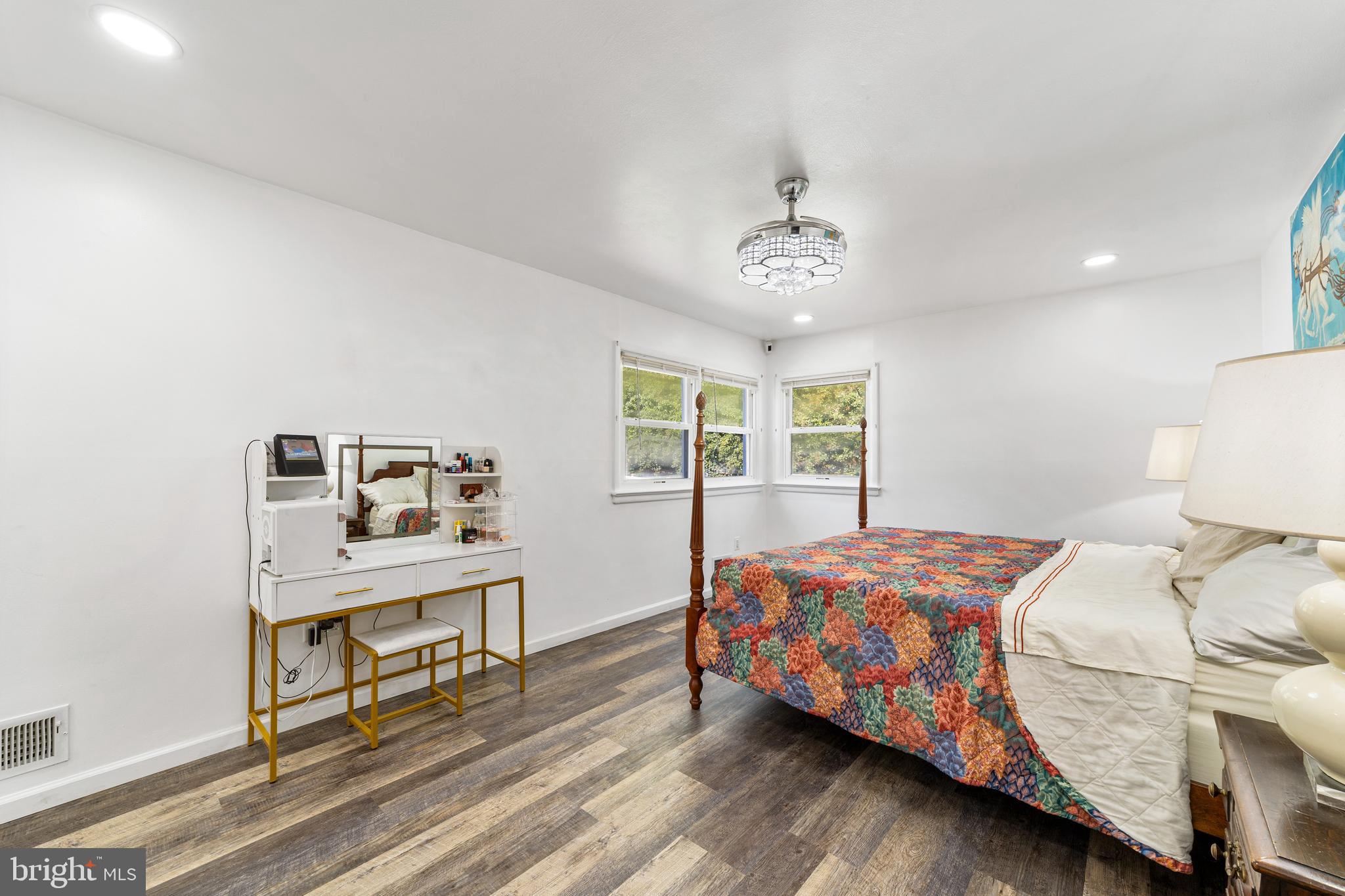 28 Bayberry Road Ewing, NJ 08618 - Photo 33 of 38