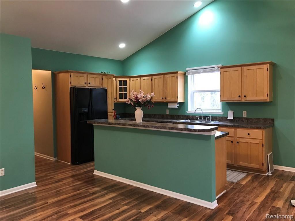 5612 Jones Road North Branch, MI 48461 - Photo 6 of 22 IMG_3125.jpg