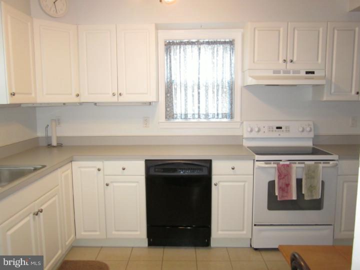 2434 Whitby Road Havertown, PA 19083 - Photo 11 of 25 Gallery Image 11