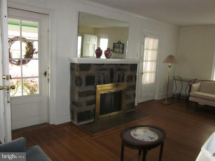 2434 Whitby Road Havertown, PA 19083 - Photo 6 of 25 Gallery Image 6