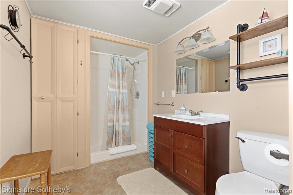 6997 Lakeshore Road Lexington, MI 48450 - Photo 24 of 55