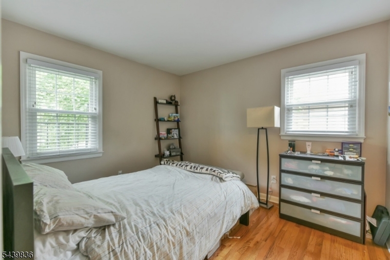 42 Walnut Street Montclair, NJ 07042 - Photo 6 of 10