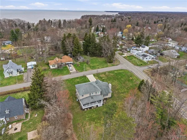 $525,000 | 119 North Lane, Evans, NY 14006
