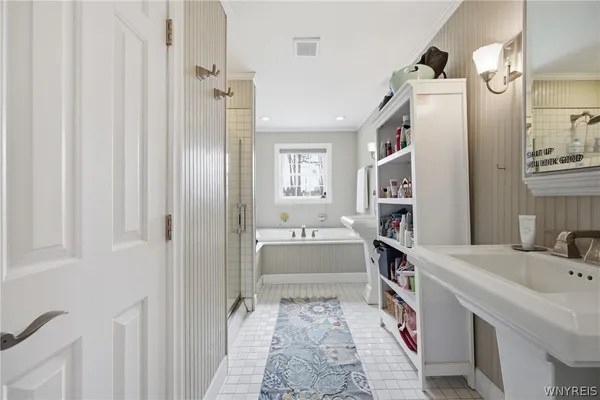 $525,000 | 119 North Lane, Evans, NY 14006