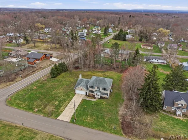 $525,000 | 119 North Lane, Evans, NY 14006